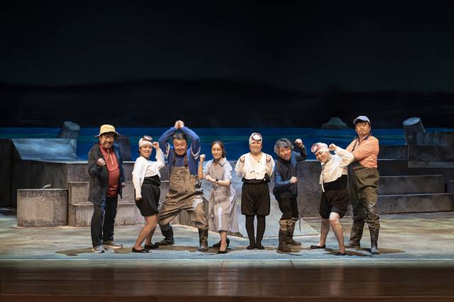 ▲ 극단 청봉이 오는 18일 속초문화예술회관에서 연극 ‘작은어항’을 선보인다.