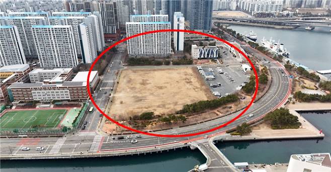 부산 금융 자사고 후보 부지로 선정된 남구 용호만 매립지.  부산시 제공