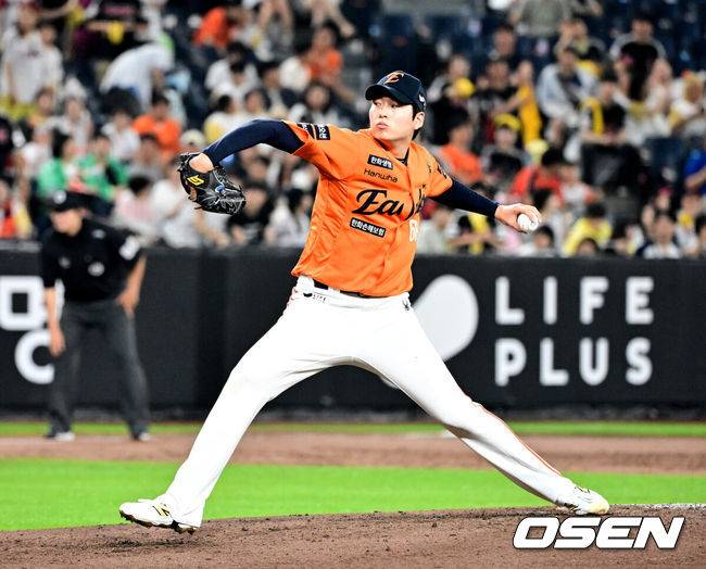 [OSEN=대전, 지형준 기자] 6회초 한화 조동욱이 역투하고 있다. 2025.06.15 /jpnews@osen.co.kr