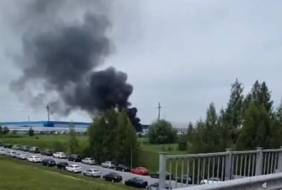 지난 15일 옐라부가에 우크라이나 드론이 격추된 후 연기가 피어오르고 있다. 텔레그램 캡처