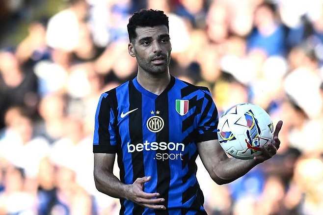 이란 국가대표 공격수 메흐디 타레미가 안전하다는 소식이 전해졌지만, 이스라엘과 이란 전쟁이 격화하면서 아직 마음을 놓을 순 없는 상황이다. 사진출처｜인터 밀란 페이스북