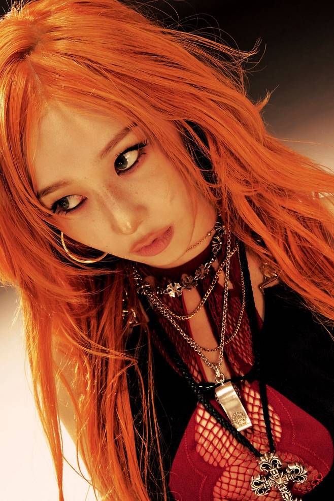 에스파는 27일 신곡 ‘Dirty Work’를 공개하고, 8월 서울 KSPO 돔에서 3일간 단독 콘서트를 열며 데뷔 5주년을 기념한 세 번째 월드 투어에 나선다. 사진제공|SM엔터테인먼