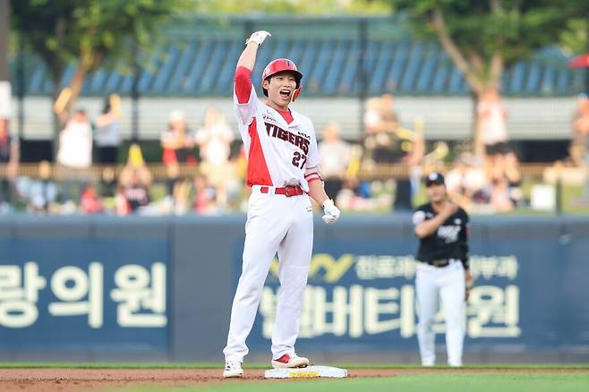 ▲ 특유의 수비력은 물론 공격에서도 팀에 기여할 수 있는 선수라는 점을 증명하고 있는 김호령 ⓒKIA타이거즈