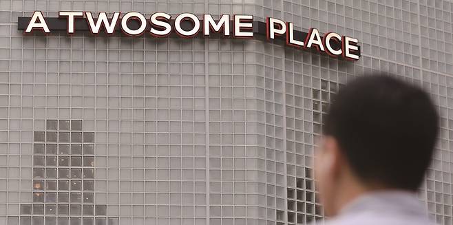 투썸플레이스가 올해 3월 24일 58종 품목의 가격을 평균 4.9% 인상했다.[사진｜뉴시스]