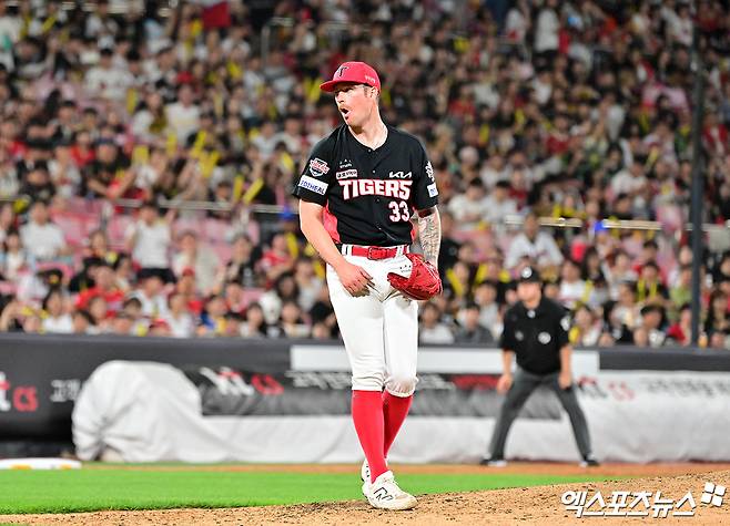 21일 오후 수원KT위즈파크에서 열린 '2025 신한 SOL Bank KBO리그' KIA 타이거즈와 KT 위즈의 경기, 5회말 2사 1루 KIA 올러가 KT 강백호를 헛스윙 삼진으로 처리하고 있다. 엑스포츠뉴스 DB