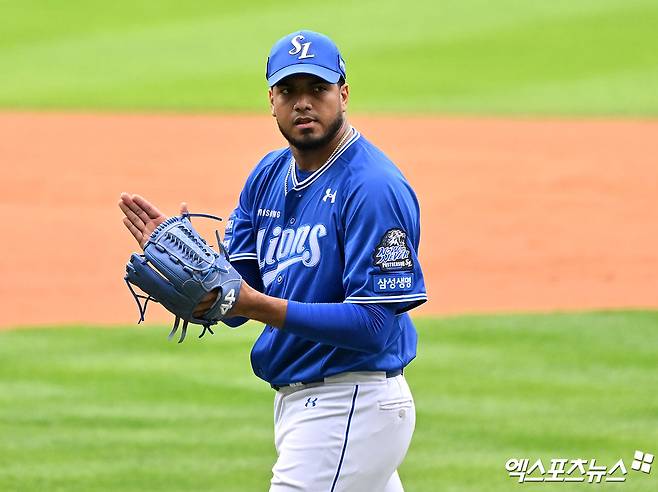 삼성 라이온즈가 기존 외국인 투수 데니 레예스와 결별한 뒤 텍사스 레인저스 출신 우완 파이어볼러 거슨 가라비토 영입에 근접한 것으로 알려졌다. 엑스포츠뉴스 DB