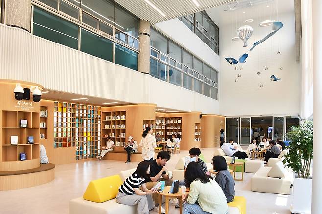 구청사 1층에 어린이복합문화공간 들락날락 [부산 사상구 제공. 재판매 및 DB 금지]