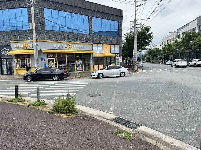 진곡산단 내 음식점과 카페, 주택가 등이 밀집한 구역. /임지섭 기자 ljs@namdonews.com