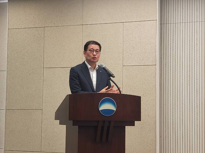 박정훈 우리금융경영연구소장이 18일 서울 중구 우리은행 본점에서 열린 '저출생·고령화·저성장 대응 일본 사례' 기자간담회에서 발언하고 있다 2025.6.18/뉴스1 ⓒ News1 김근욱 기자