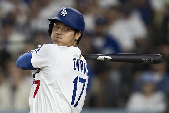 LA 다저스 오타니 쇼헤이가 18일(한국시각) 샌디에이고 파드리스전에서 6회말 헛스윙 삼진을 당하고 있다. AP연합뉴스