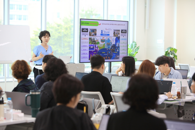 키움인은 지난 14일 교디지털새싹 '교원 및 강사 연수 워크숍'을 성황리에 개최했다.