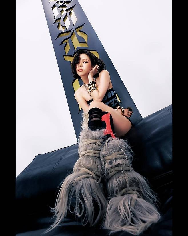 -1662694429.jpg 카리나 이번앨범 컨셉사진