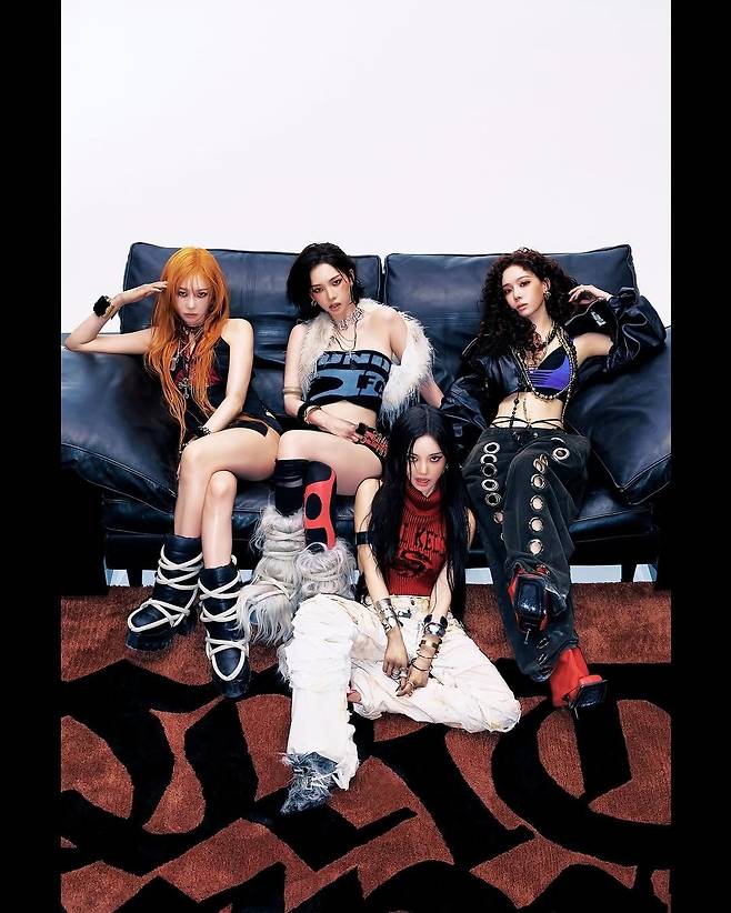 -1926536974.jpg 카리나 이번앨범 컨셉사진