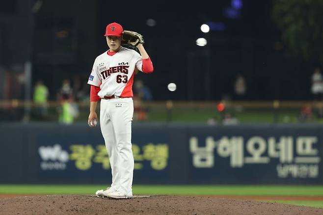KIA 타이거즈 2R 신인 이호민이 6월 17일 kt전에서 데뷔전을 가졌다.KIA타이거즈 제공