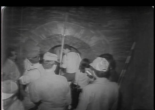 ▲1971년 ‘무령왕릉’ 발굴 현장