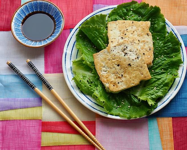 두부는 얼려서 보관하면 밀도가 높아져 더 많은 단백질을 섭취할 수 있다. 클립아트코리아 제공
