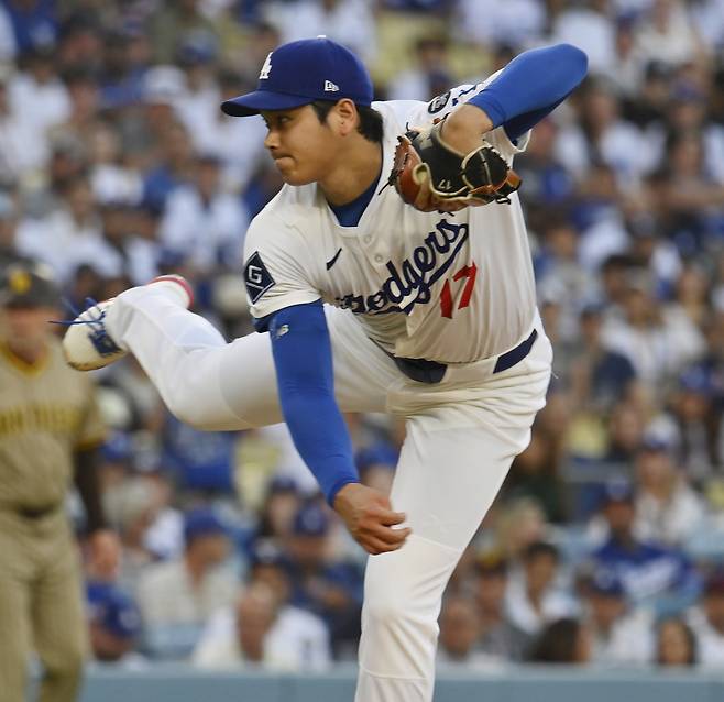 LA 다저스 오타니 쇼헤이가 17일 샌디에이고전에서 선발로 마운드에 올라 역투하고 있다. UPI연합뉴스