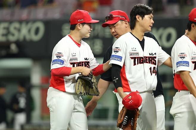 ▲ 이범호 감독은 이호민을 상황에 맞게 다양한 방면에서 활용할 구상을 드러냈다 ⓒKIA타이거즈