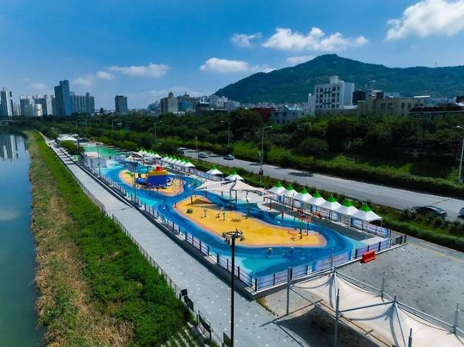 중랑천 물놀이장  [광진구 제공. 재판매 및 DB 금지]