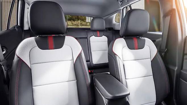 쉐보레 트랙스 크로스오버 실내