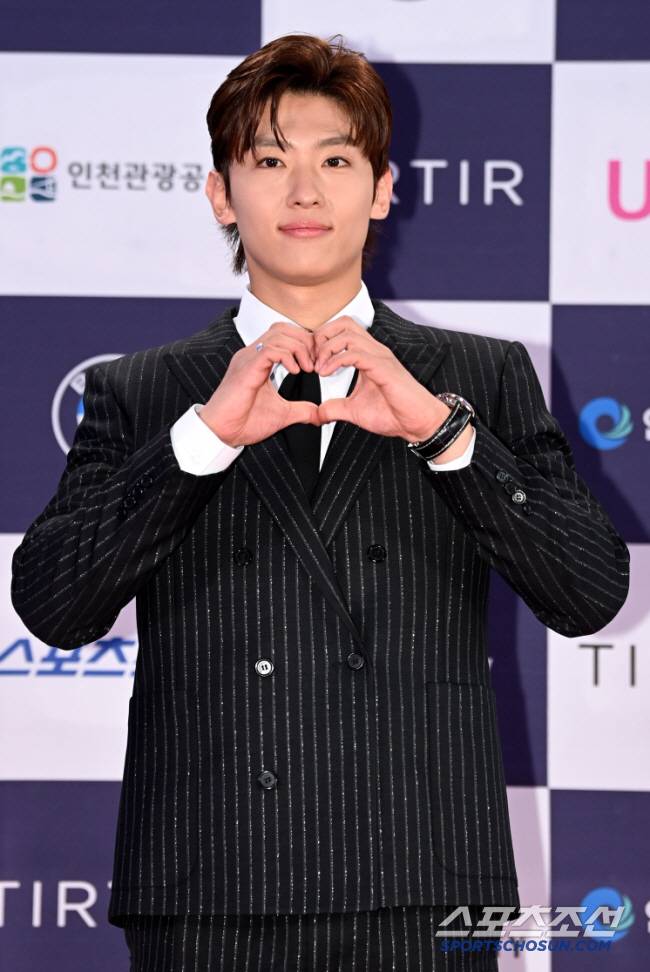 덱스. 스포츠조선DB