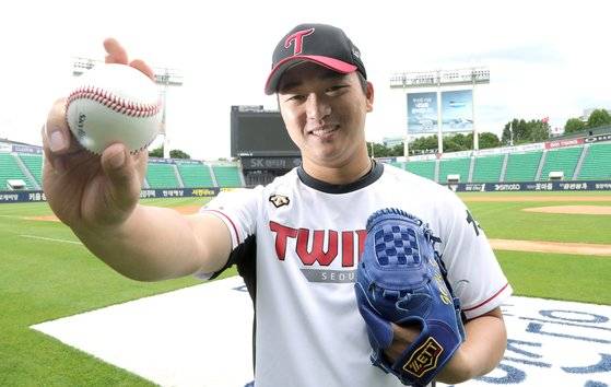 고우석. IS 포토