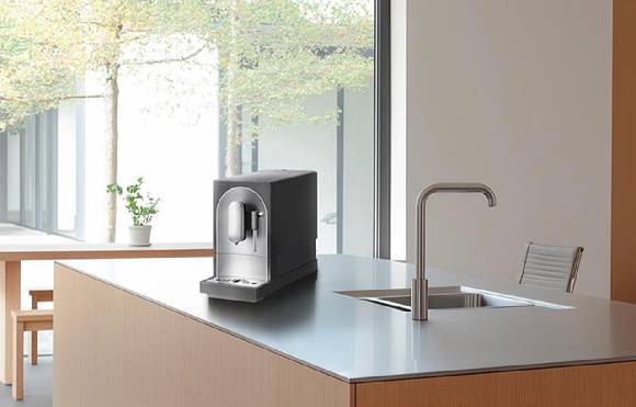 쿠쿠 전자동 커피 머신 더 크레마 [사진=쿠쿠]