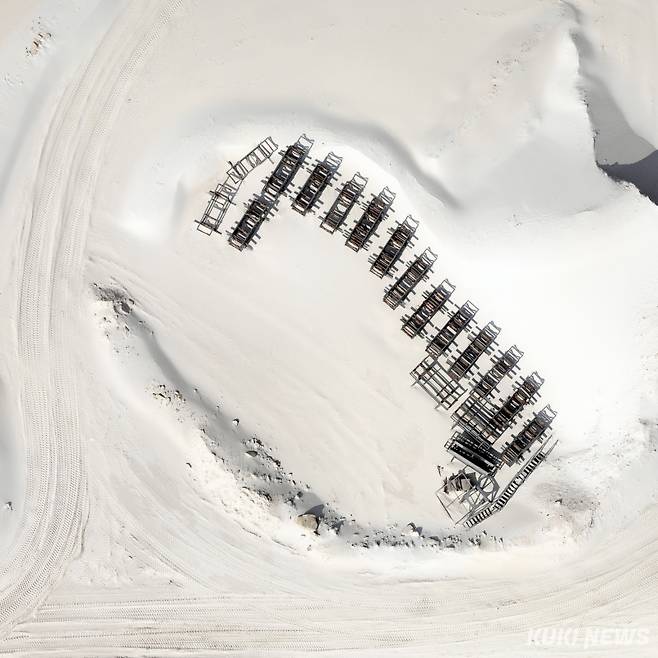 동강국제사진제 국제공모에서 올해의 작가로 수상된 제레미 르누아 작품. (사진=영월문화재단)