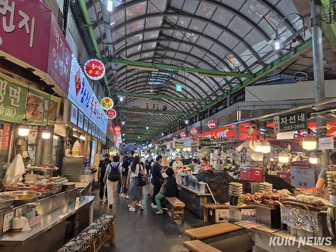 서울 종로구 광장시장. 이예솔 기자