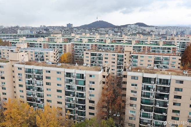 2024년 11월 26일 서울 강남구 압구정2구역의 모습/사진=뉴스1 /사진=(서울=뉴스1) 신웅수 기자