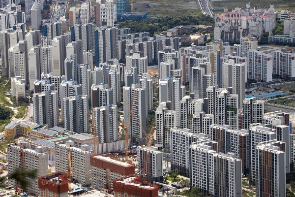 올해 분양된 단지들의 1순위 청약경쟁률이 분양가상한제 적용 여부에 따라 뚜렷한 차이를 보였다. 사진은 기사 내용과 직접 관련 없음./사진=클립아트코리아