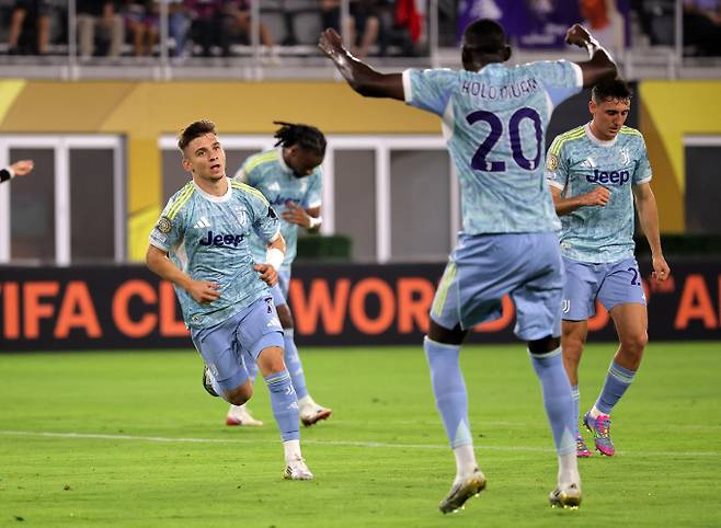 박용우의 소속팀 알 아인이 강팀 유벤투스에게 0-5로 패했다. 사진은 19일(한국시각) 미국 워싱턴 아우디 필드에서 열린 2025 국제축구연맹(FIFA) 클럽월드컵 조별리그 G조 1차전 알 아인과의 경기에서 두 번째 득점에 성공한 유벤투스 프란시스코 콘세이상의 모습.  /사진=로이터