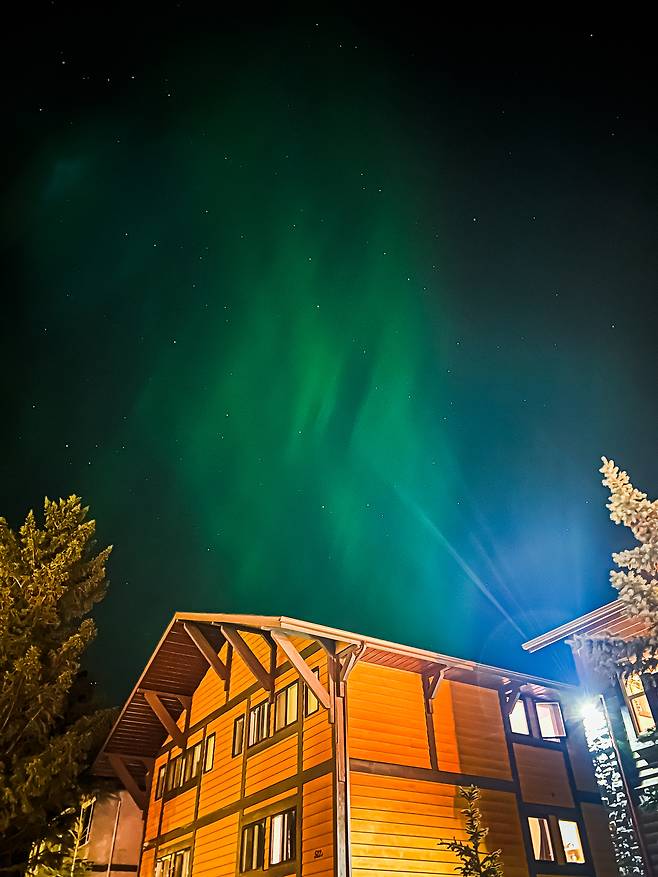 10월 로키에서 본 가정식 오로라