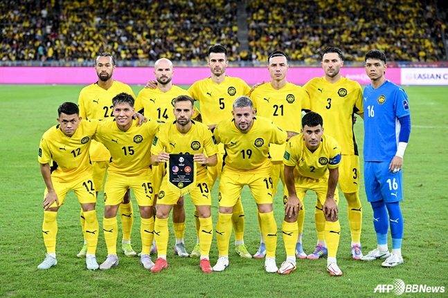 6월 베트남과 아시안컵 예선 3라운드에 나선 말레이시아 선수들. 골키퍼 포함 4명의 선수 제외 7인 모두 귀화선수. /AFPBBNews=뉴스1