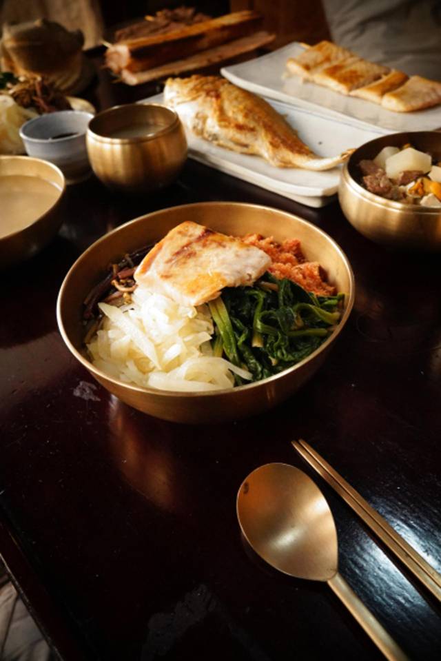 2022년 김영복 씨가 재현한 대구식 헛제삿밥 차림세.