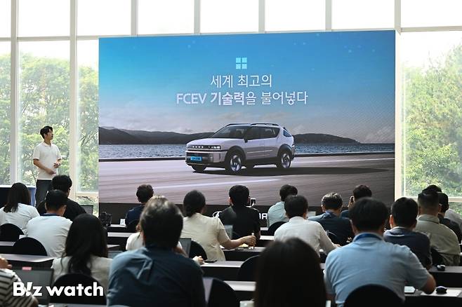 18일 서울 강서구 메이필드호텔에서 현대자동차가 수소전기차 '디 올 뉴 넥쏘'의 테크데이 및 시승회가 열리고 있다./사진=이명근 기자 qwe123@