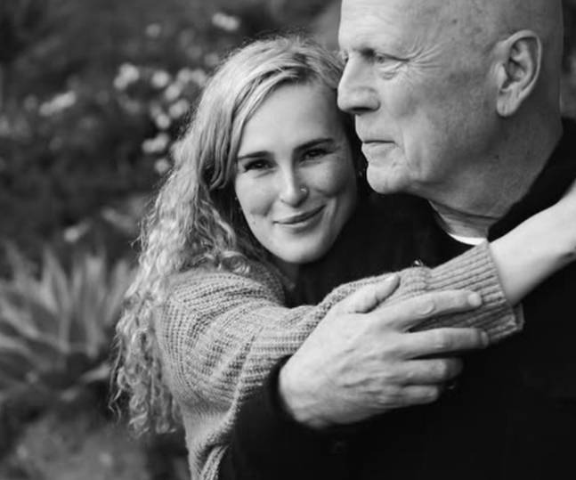 브루스 윌리스의 큰딸 루머가 치매를 앓고 있는 아버지에게 절절한 편지를 띄웠다. [사진=루머 윌리스 SNS]