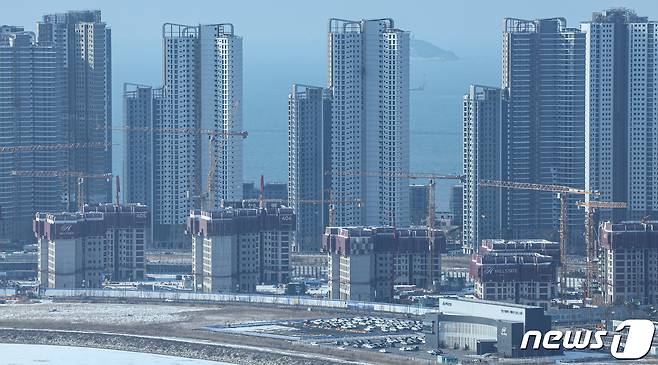 인천 연수구 송도신도시 신축아파트 공사현장의 모습.뉴스1 ⓒ News1 김도우 기자