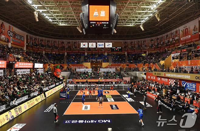 안산을 떠나 부산으로 연고 이전할 예정인 OK저축은행. (KOVO 제공)