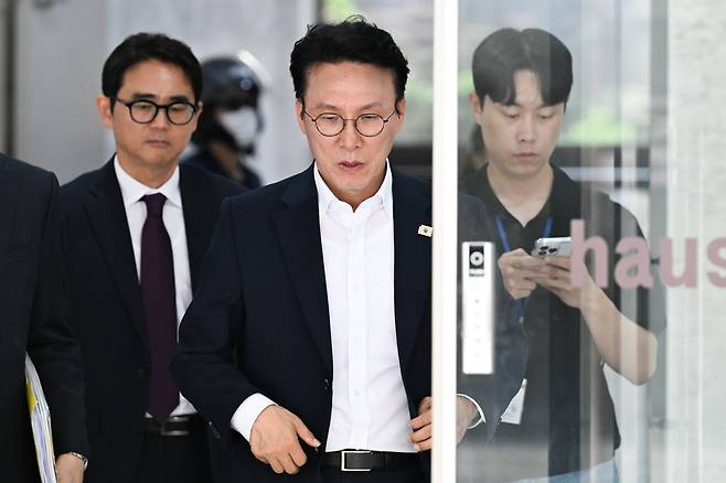 김민석 국무총리 후보자가 19일 서울 영등포구 꿈더하기 사회적협동조합에서 열린 발달장애인 일자리 현장 간담회에 참석하고 있다./뉴스1