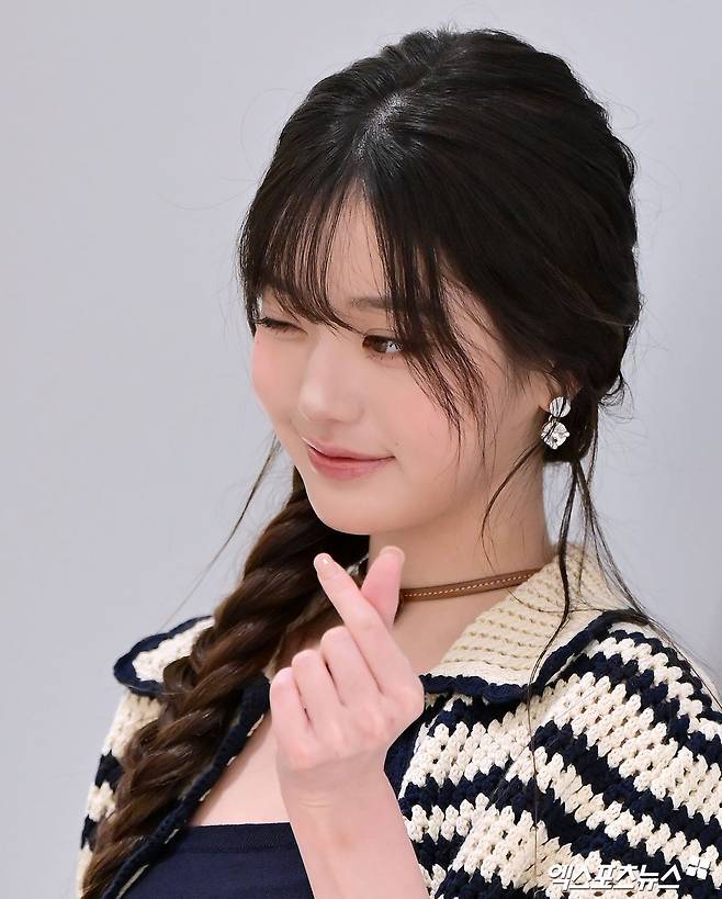 1750423908262451.jpg 오늘자 미우미우 아이브 장원영 기사사진