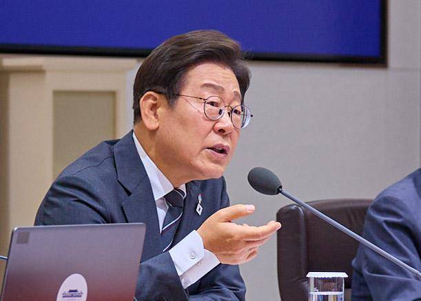 이재명 대통령이 지난 19일 서울 용산 대통령실청사에서 제26회 국무회의를 주재하고 있다. 뉴스1