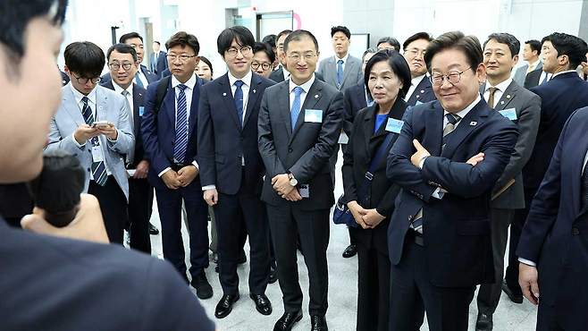 이재명 대통령, AI 제품·서비스 시연 참관