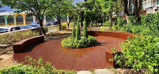 안양서초에 조성한 학교숲 전경. /사진제공=안양시