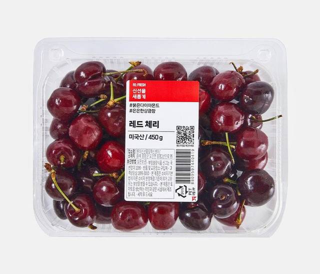 미국산 체리의 5월 국내 반입량이 급감하면서 국산 제철 과일이 반사이익을 거둘지 관심을 모으고 있다. 사진은 대형마트에서 판매하는 미국산 체리. 롯데마트 홈페이지 캡처