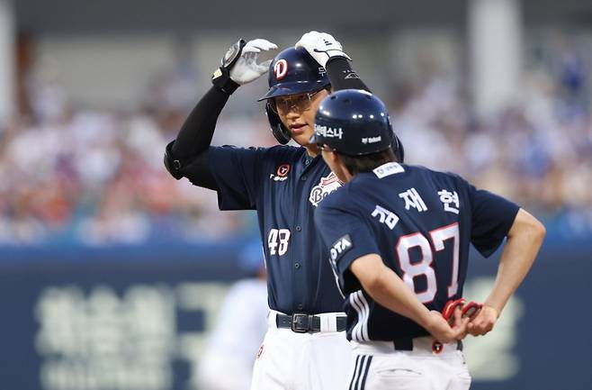 두산 베어스 김동준(왼쪽). /사진=두산 베어스 제공