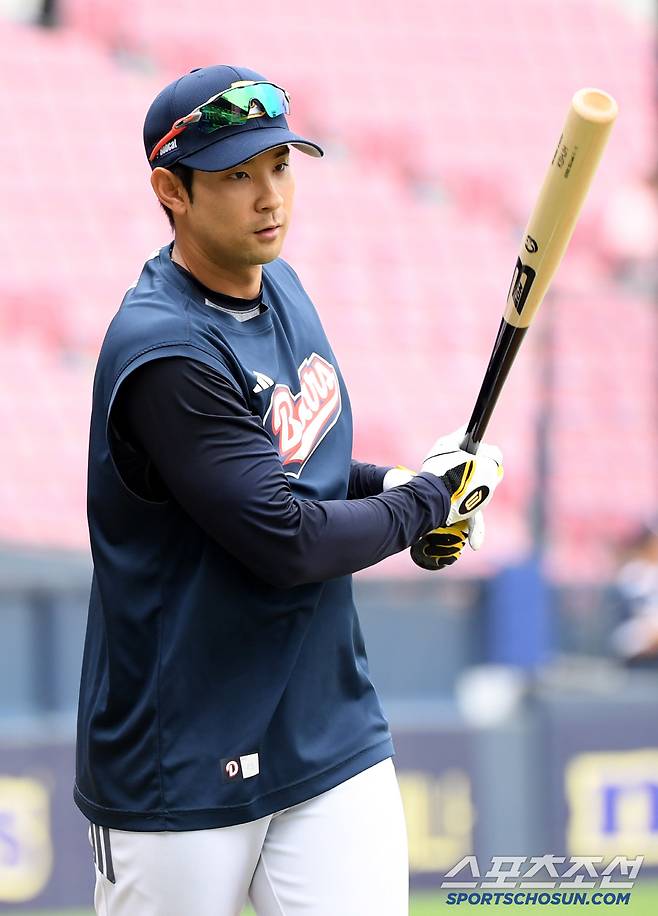 조인성 코치 배팅볼에 강승호도 대만족.