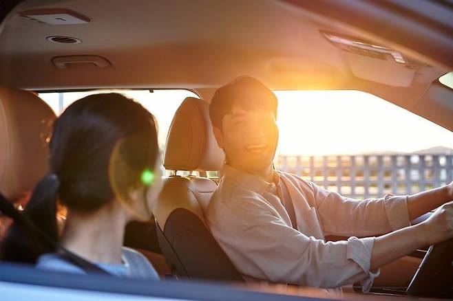 "출장 중 개인적인 즐거움까지 추구하는 이 방식은, 재택근무 확산과 워라밸에 대한 관심 증가와 맞물리면서 더욱 빠르게 확산하고 있다" 게티이미지