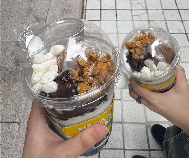 싸고 시원한 데다 맛도 굿  MZ세대 컵빙수에 푹 빠졌지만 영양사는 주의해야