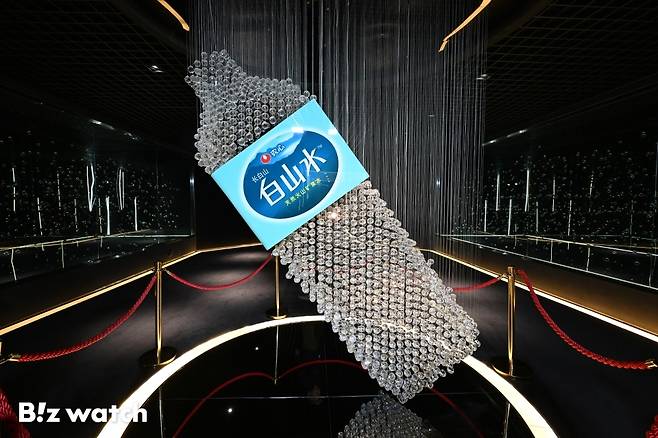 농심 백산수 중국 신공장 내 견학 코스. /사진=이명근 기자 qwe123@